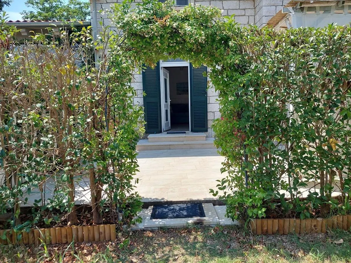 Studio Apartment Parenzana Porec